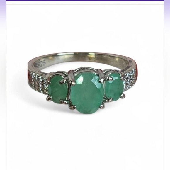 925 Sterling Silvet Ring with Natural Emerald Gemstones & Cz - Picture 8 of 9